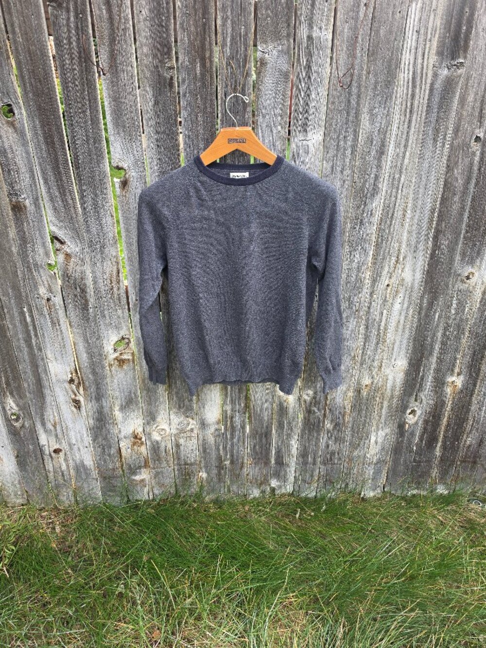 St. John's Bay Light Weight Contrast Collar Sweater Gray M